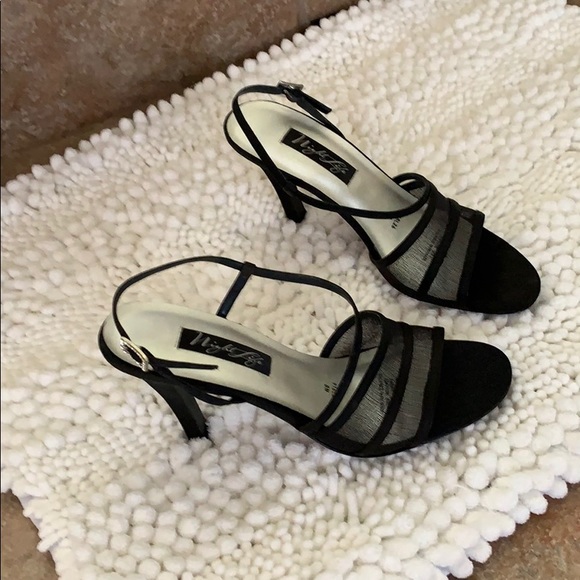 Black sexy heels - Picture 2 of 3